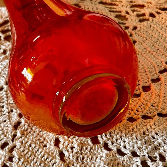 L.E. Smith Glass Smoothie Bud Vase - Amberina Pedestal Vase - Mid-Century Modern - Picture 2 of 6